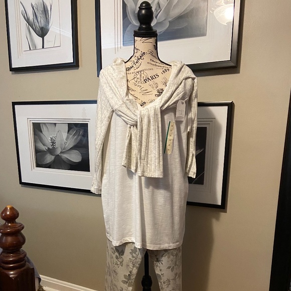 NWT Time & Tru XXL (20) V-Neck Long Sleeve Tee - Picture 6 of 6